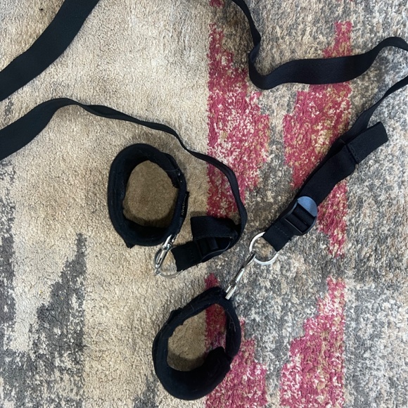 Bondage Restraint Cuffs - Picture 2 of 3